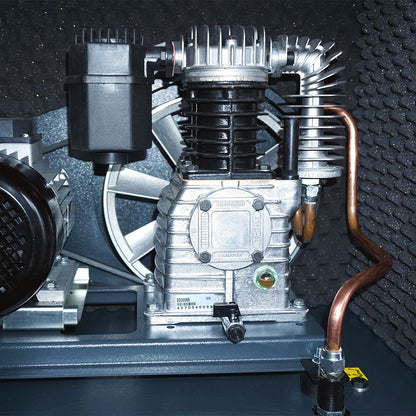 Aerotec Ölgeschmierter Kolbenkompressor 520-90 SUPERSILENT (400 Volt / 68 dB)